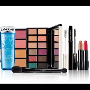 Lancome 2020 Christmas Gift Set (Bag included)